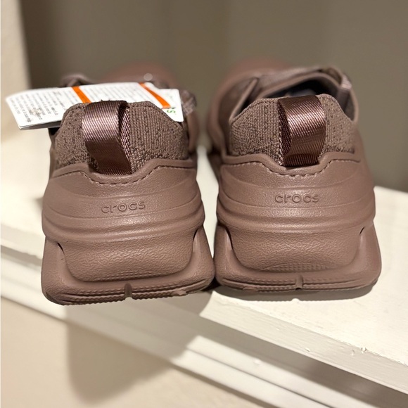 Crocs Echo Surge Truffle Unisex Slip On Casual Shoes 210079-0LG Sz M 8/W 10 NIB - Picture 6 of 10